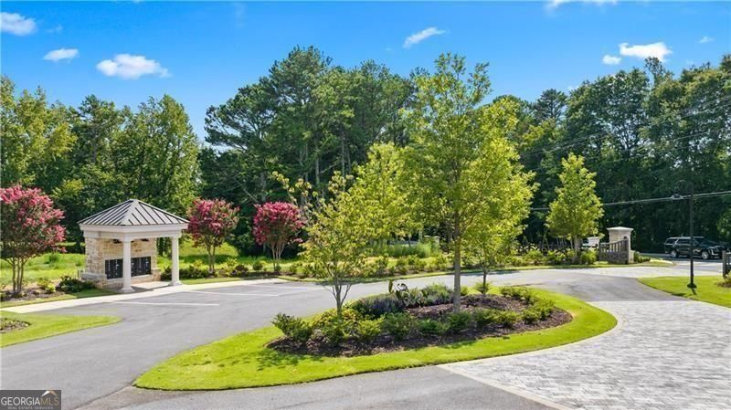 2053 Magnolia Lane Milton GA 30004