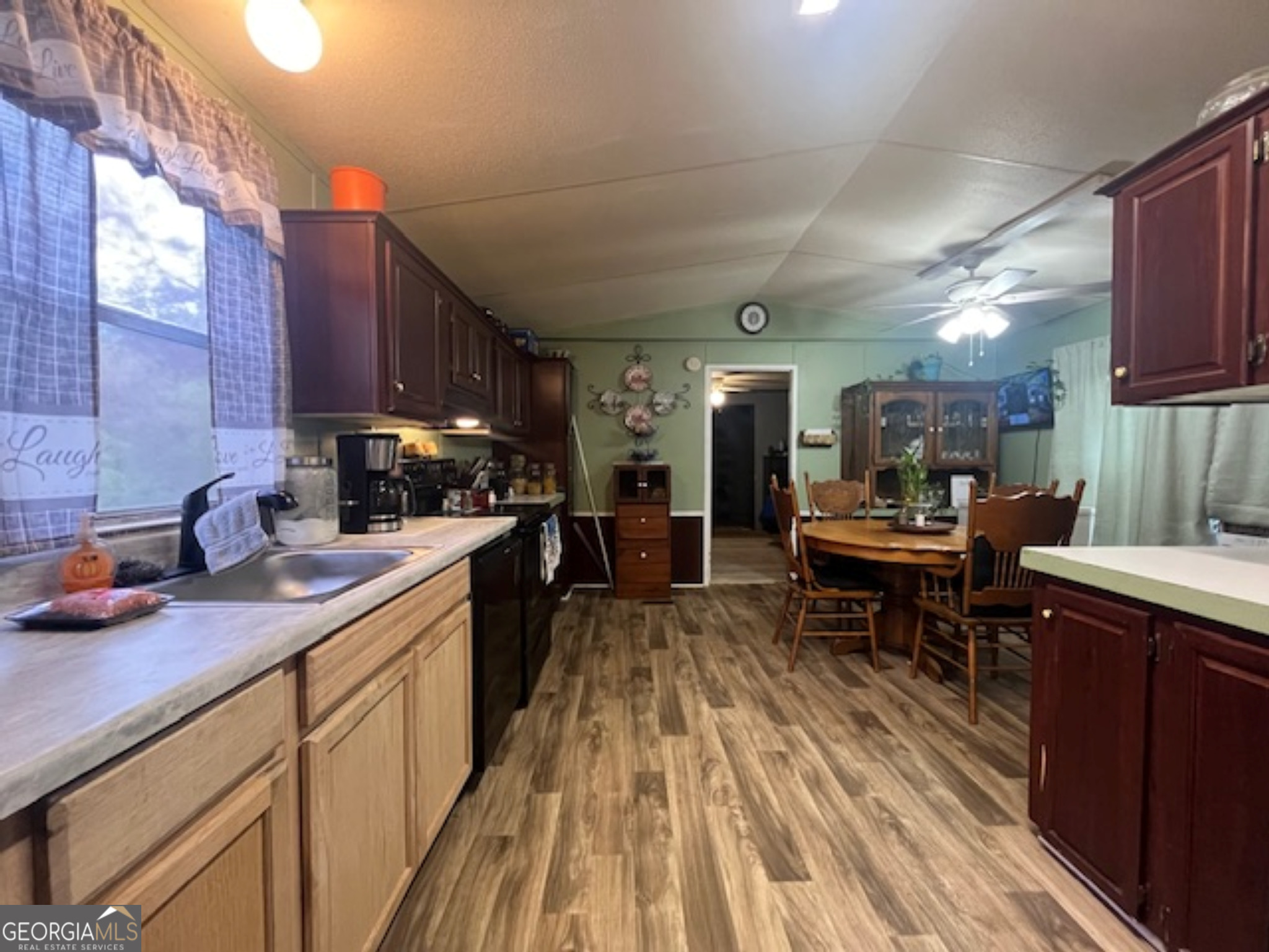 742 Halls Bridge Road Swainsboro GA 30401