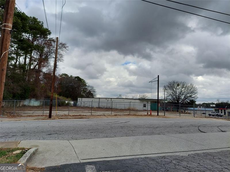 1780 Delowe Drive Atlanta GA 30311