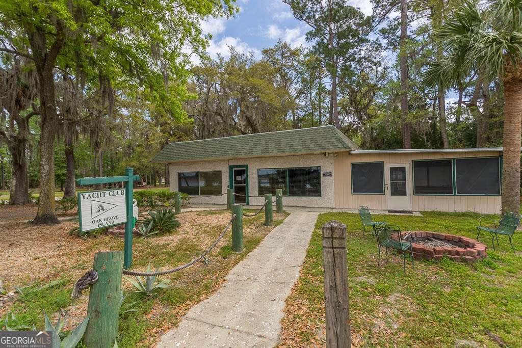 344 Oak Grove Island Drive Brunswick GA 31523