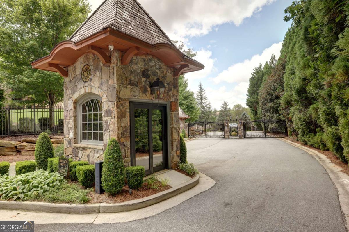 9715 Almaviva Drive Alpharetta GA 30022