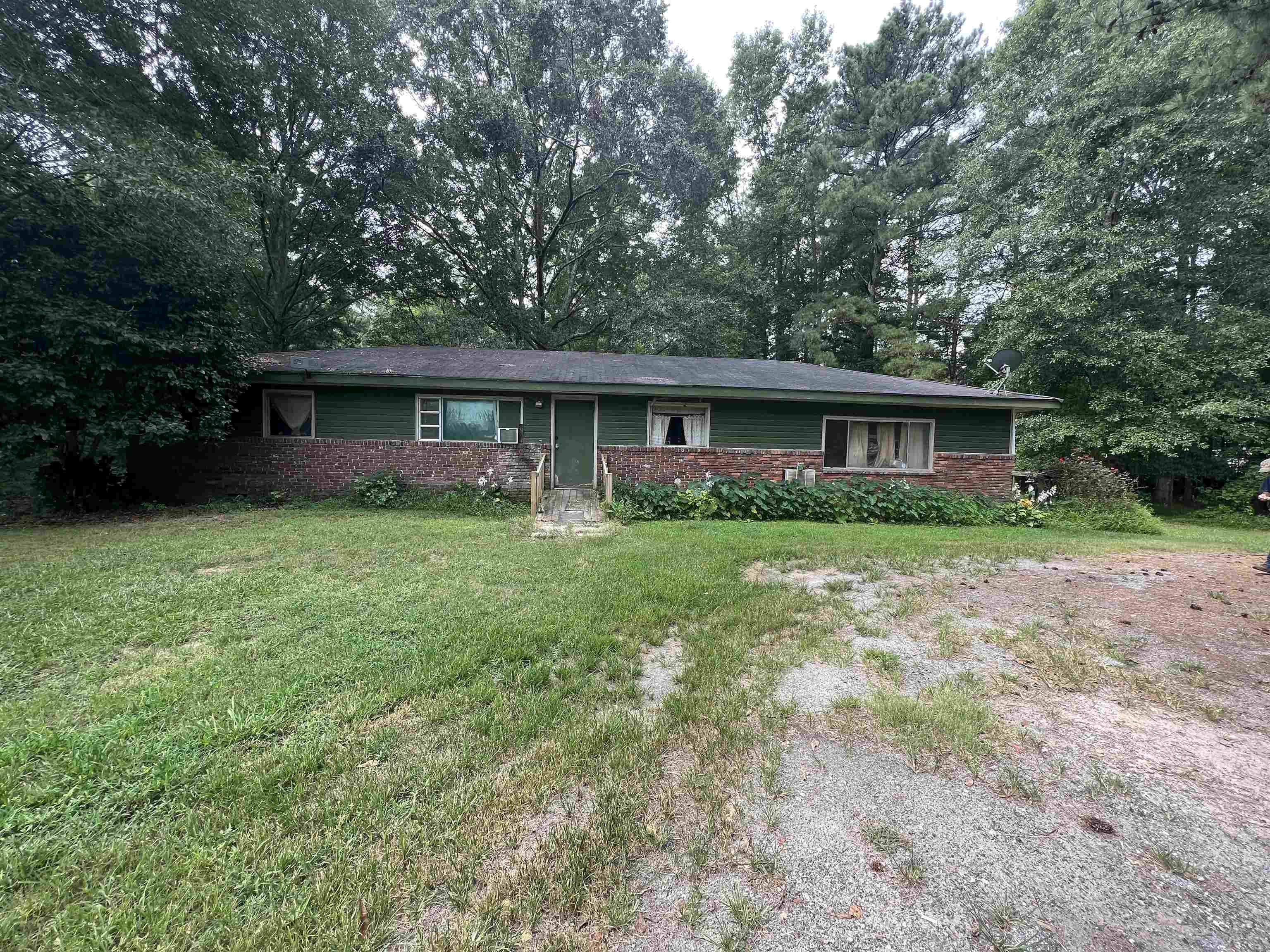 865 S Jeff Davis Drive Fayetteville GA 30215