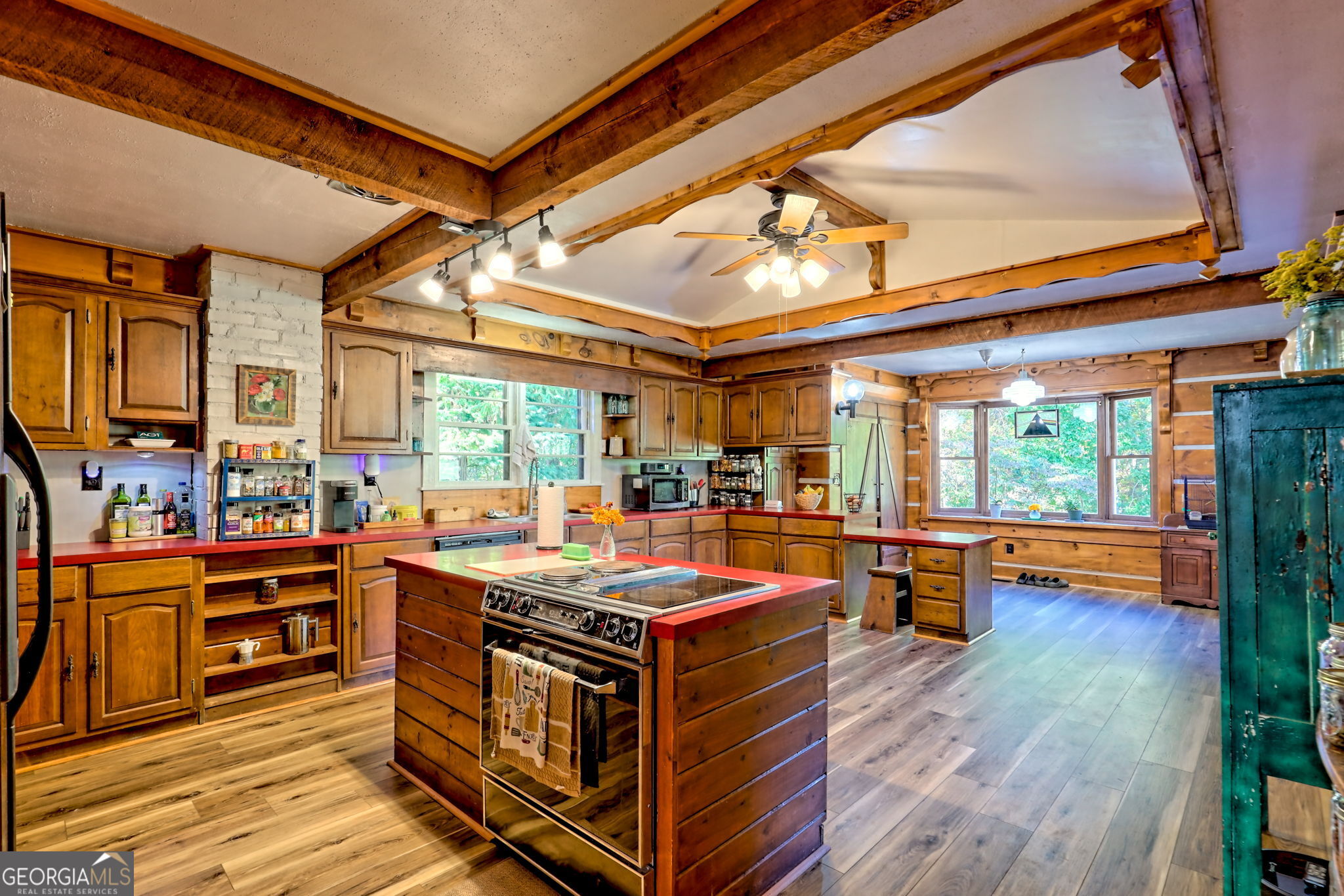1994 Camp Creek Road Lakemont GA 30552