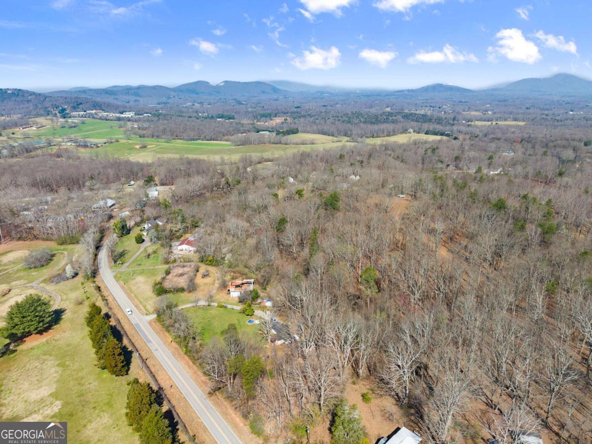 111 Skitts Mountain Road Cleveland GA 30528
