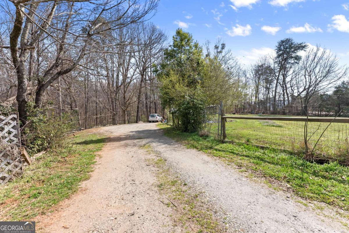 111 Skitts Mountain Road Cleveland GA 30528