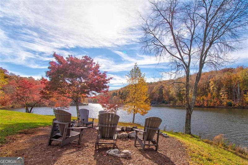 228 Stone Cliff Trace Cleveland GA 30528