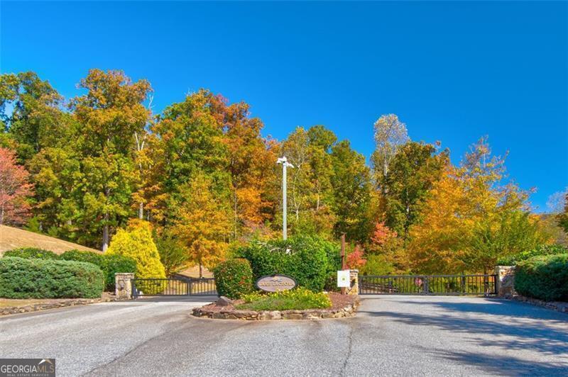 228 Stone Cliff Trace Cleveland GA 30528