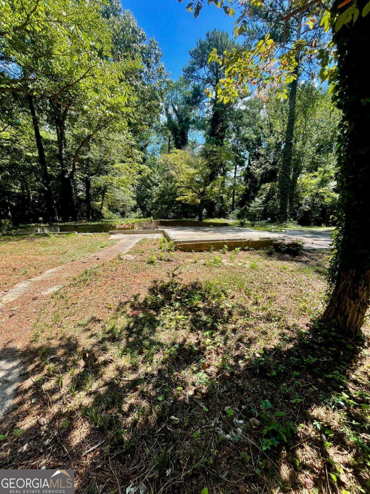 504 Raven Springs Trail Stone Mountain GA 30087