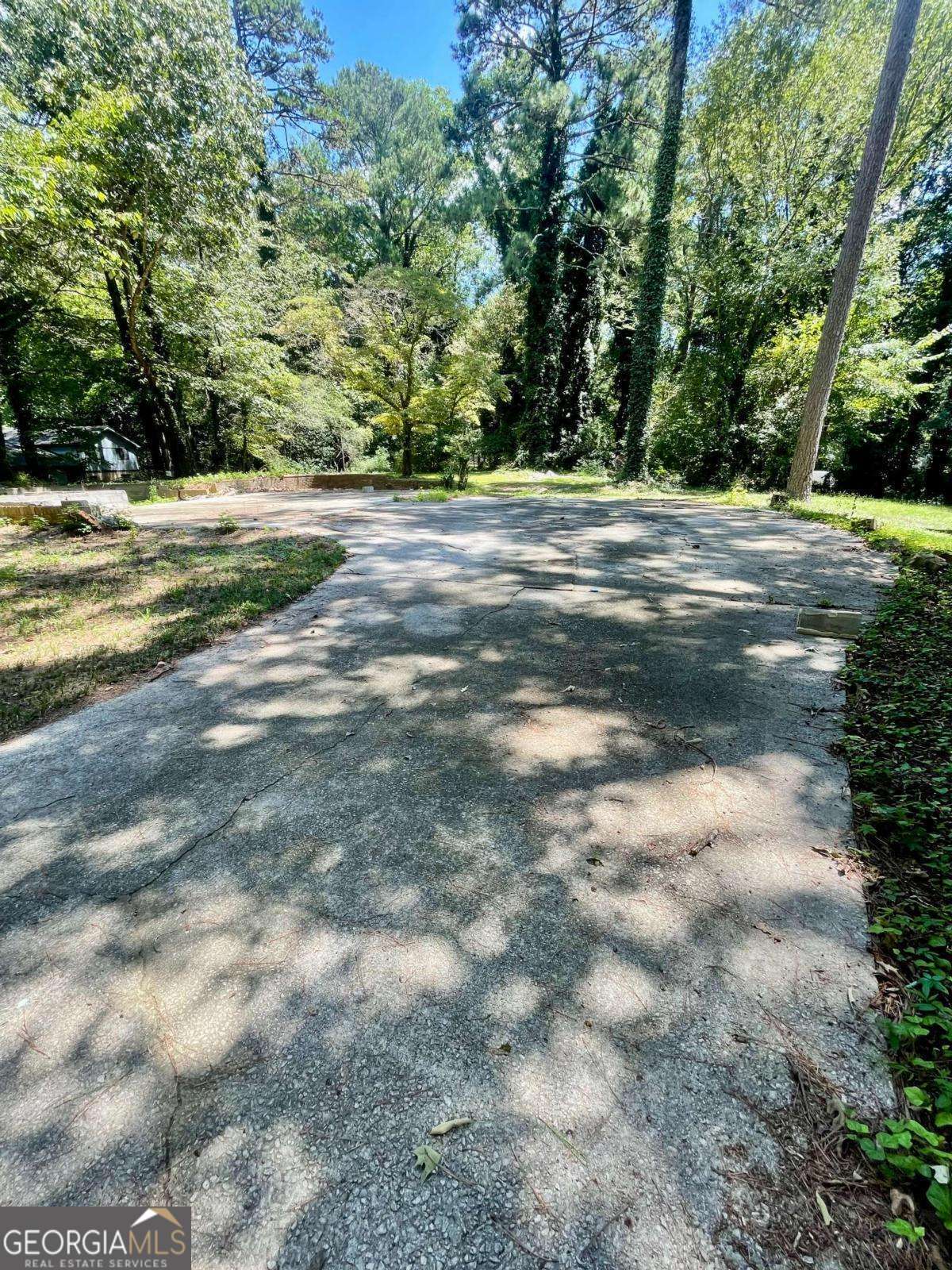 504 Raven Springs Trail Stone Mountain GA 30087