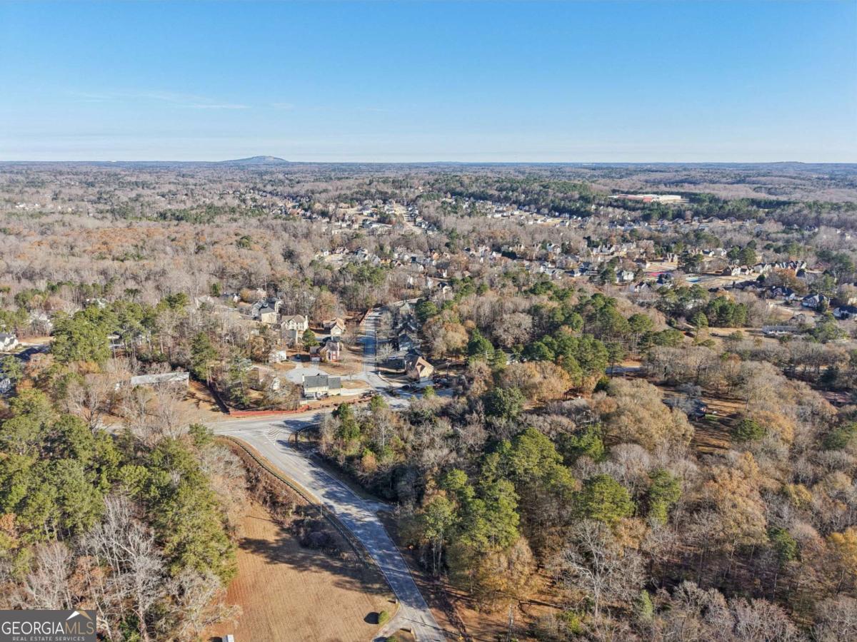 4042 Hearn Road Ellenwood GA 30294