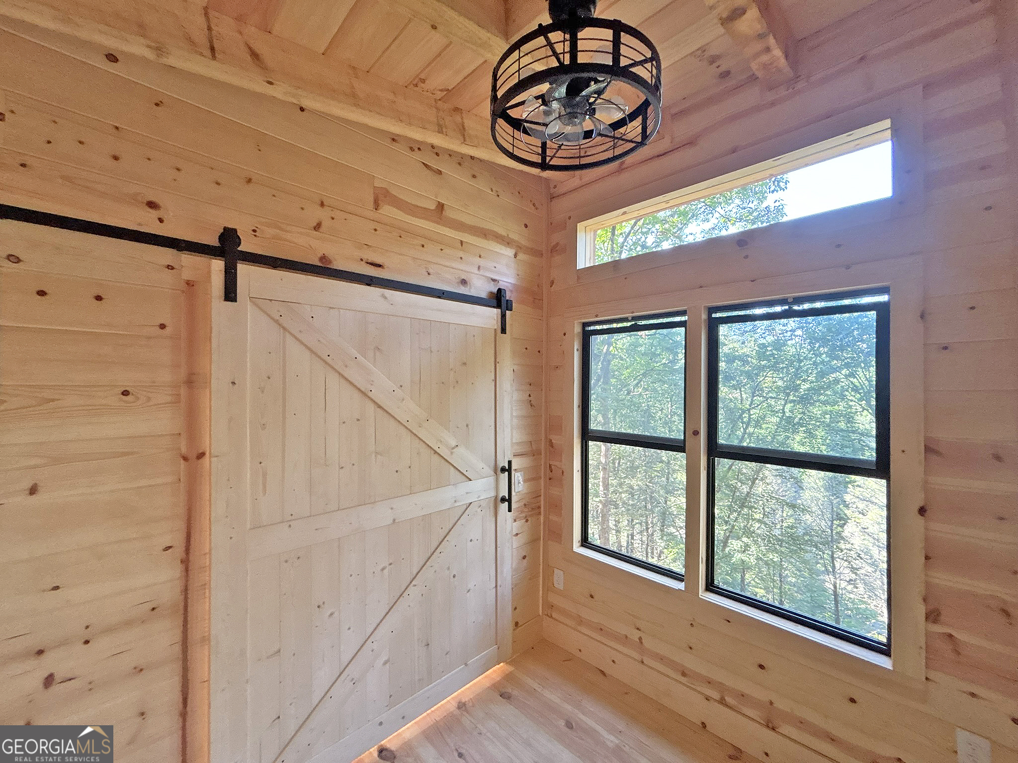 190 South Whitepath Circle Ellijay GA 30540