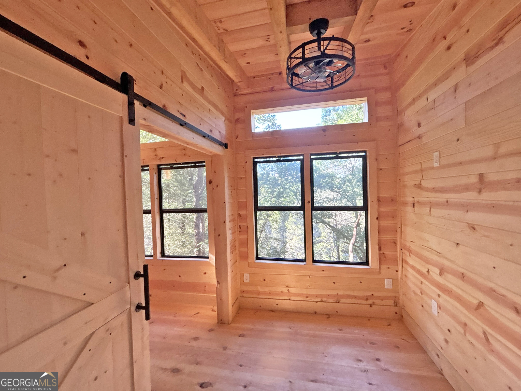 190 South Whitepath Circle Ellijay GA 30540