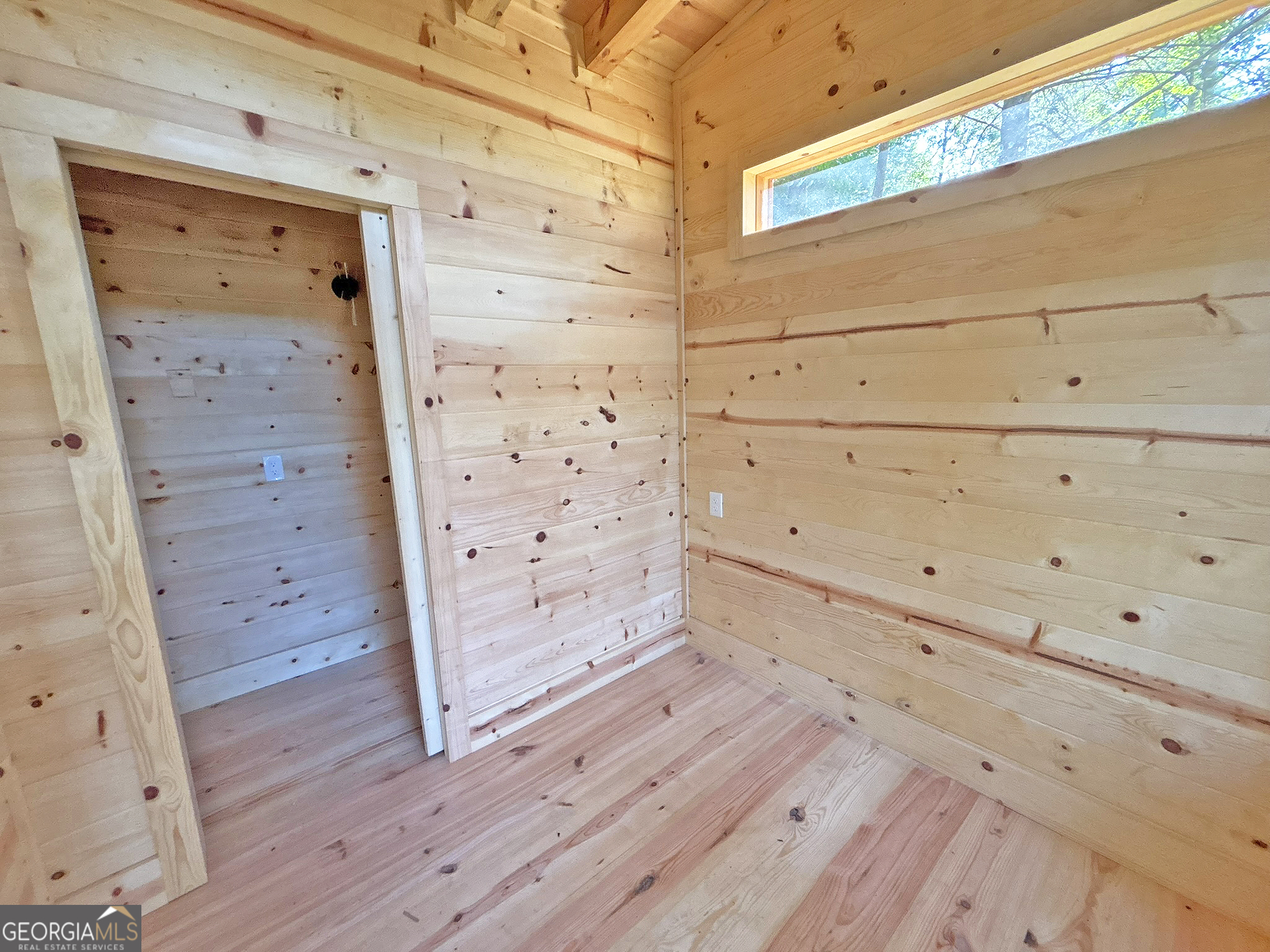 190 South Whitepath Circle Ellijay GA 30540