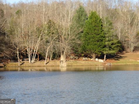 25 Chimney Oaks Trail Cleveland GA 30528