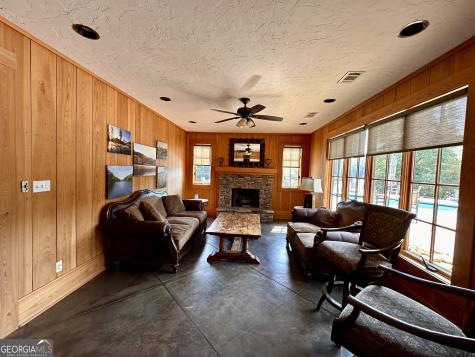 29 Forked Leaf Road Cleveland GA 30528