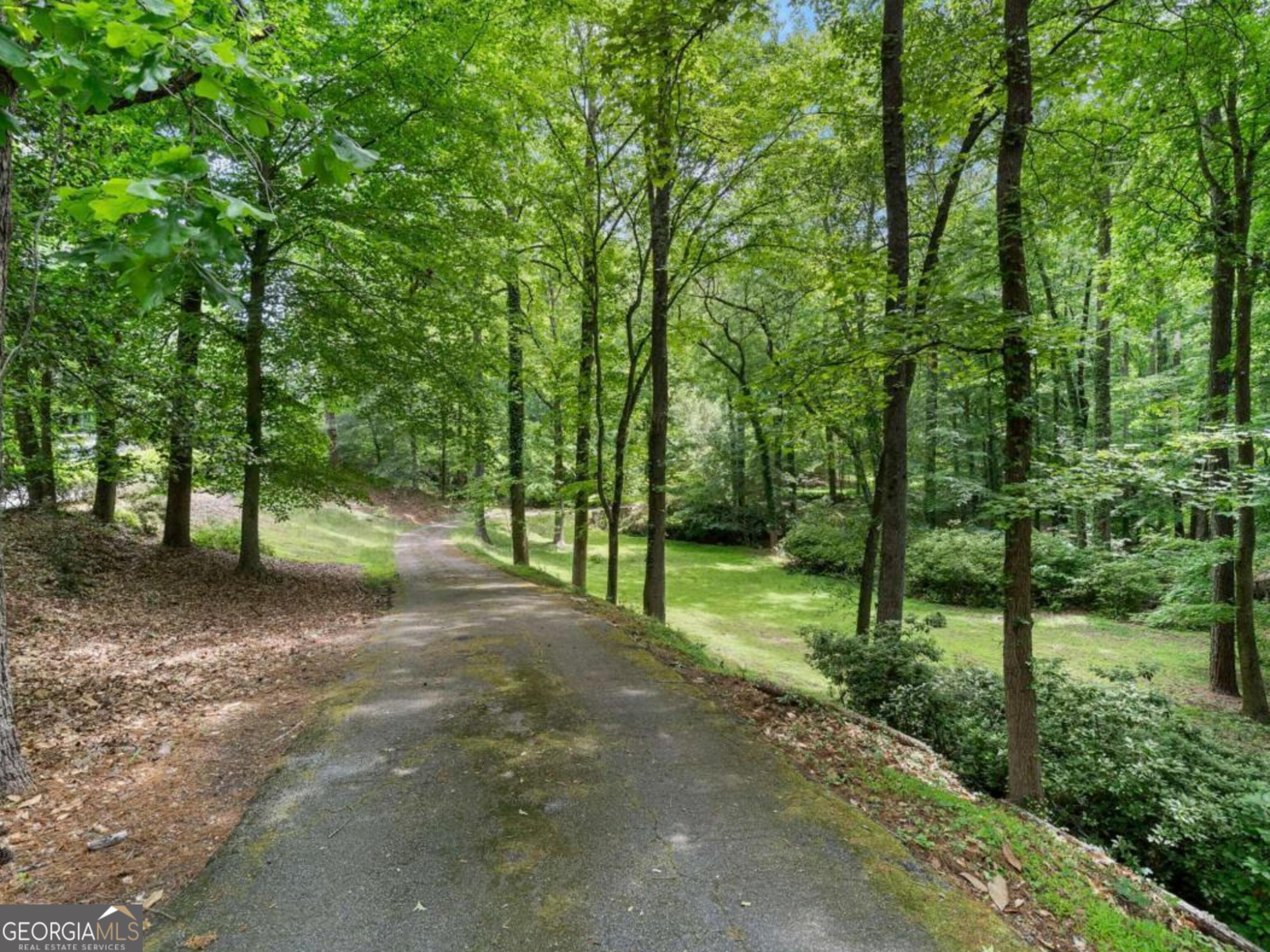 1340 W Garmon Road Sandy Springs GA 30327