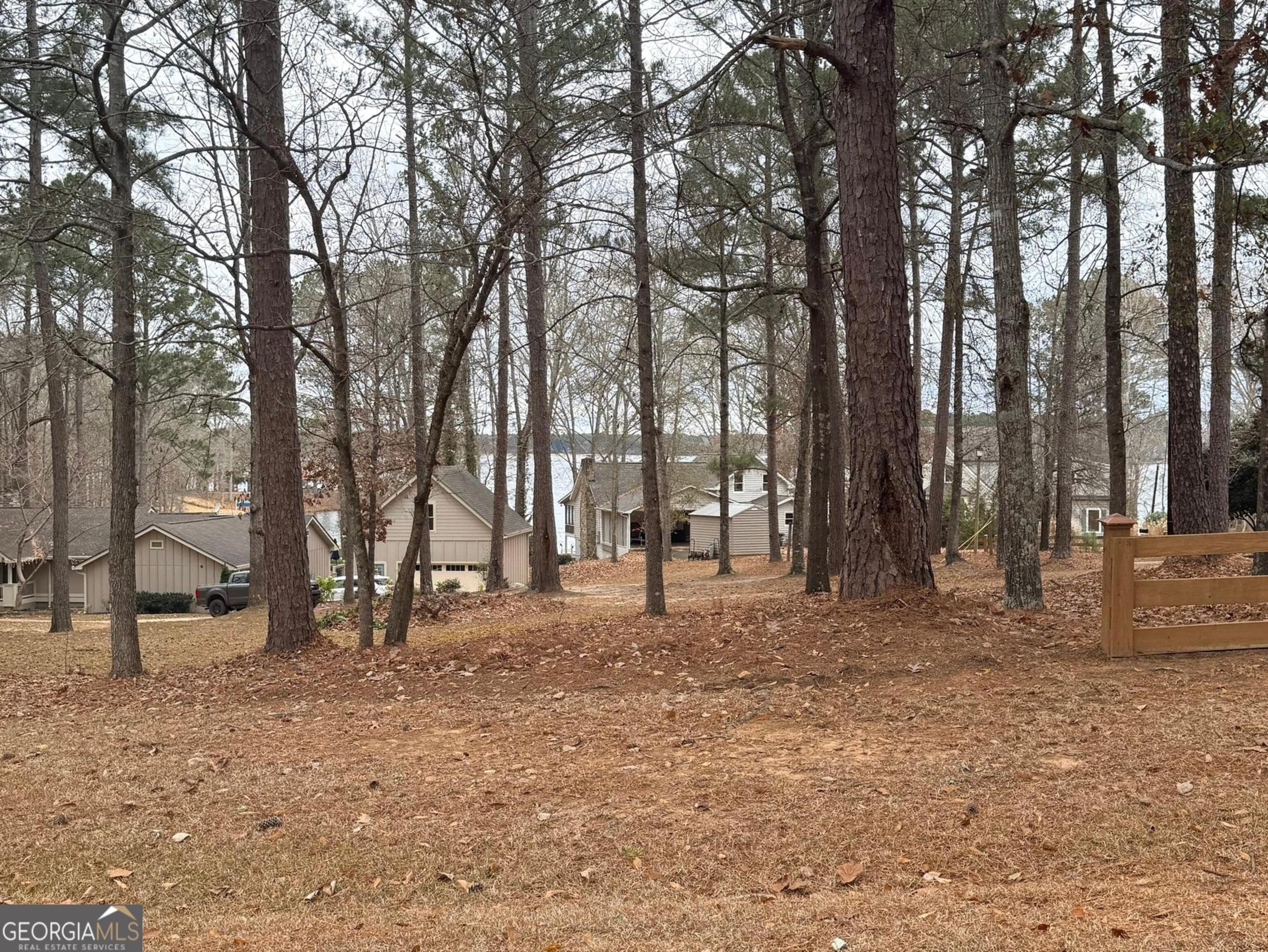 286 E River Bend Drive Eatonton GA 31024