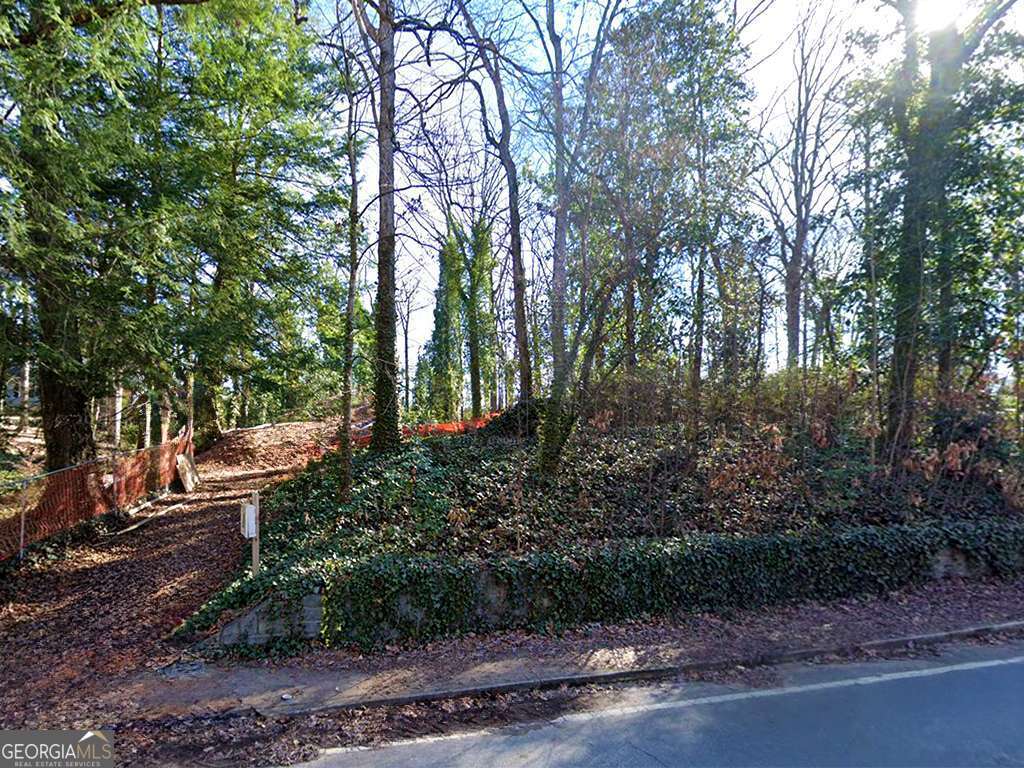 3939 Ivy Road Atlanta GA 30342