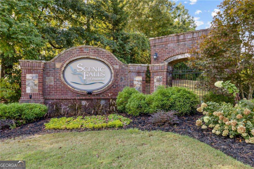 745 Walnut River Trail Hoschton GA 30548