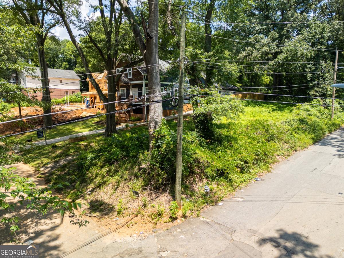 1981 Lois Place Atlanta GA 30318