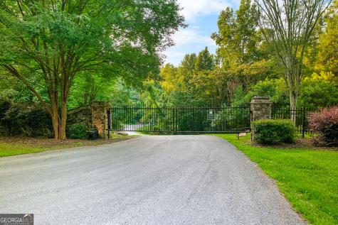 32R Roaring Forks Lane East Ellijay GA 30540