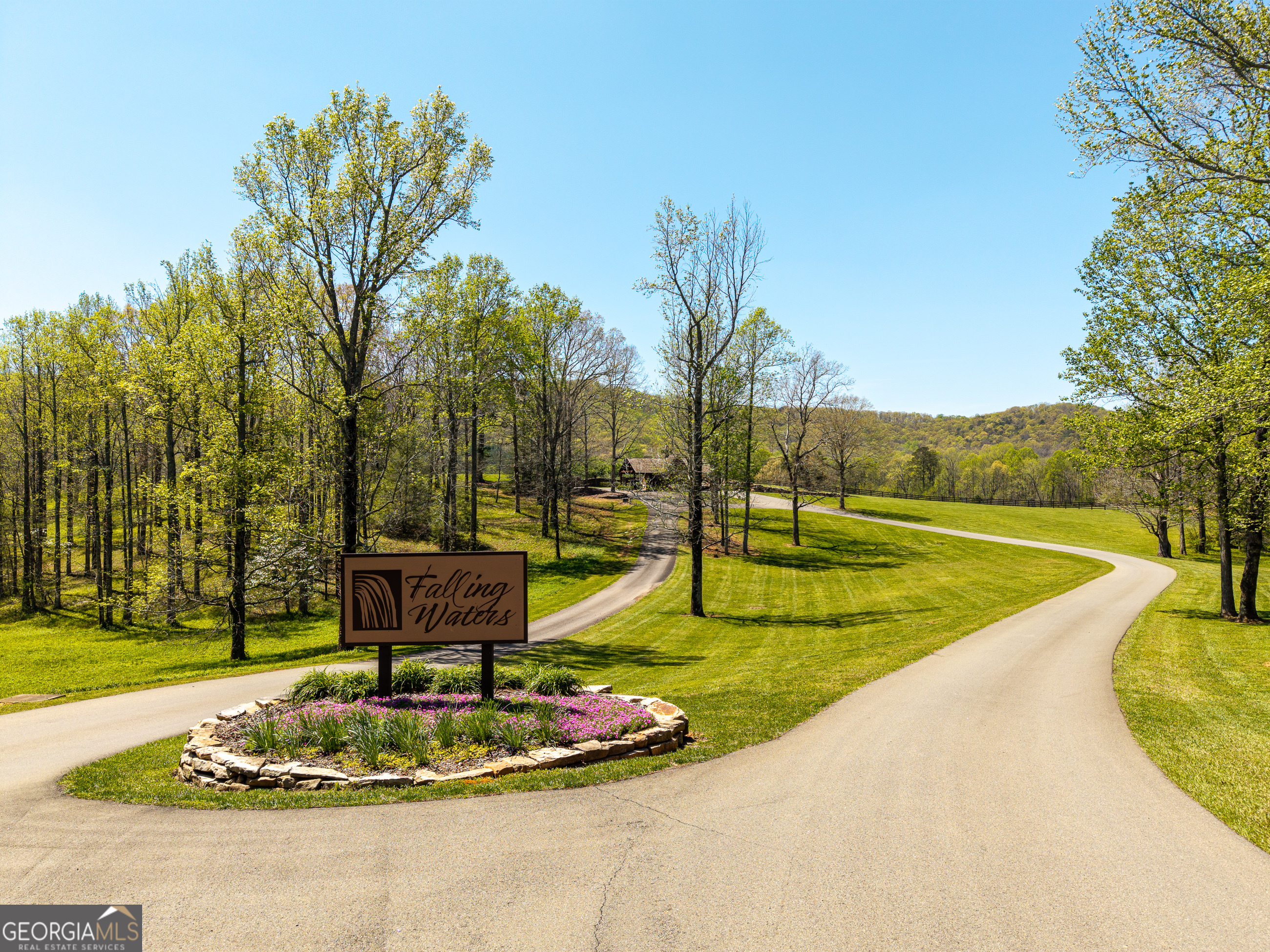 245 Smokerise Court Ellijay GA 30536