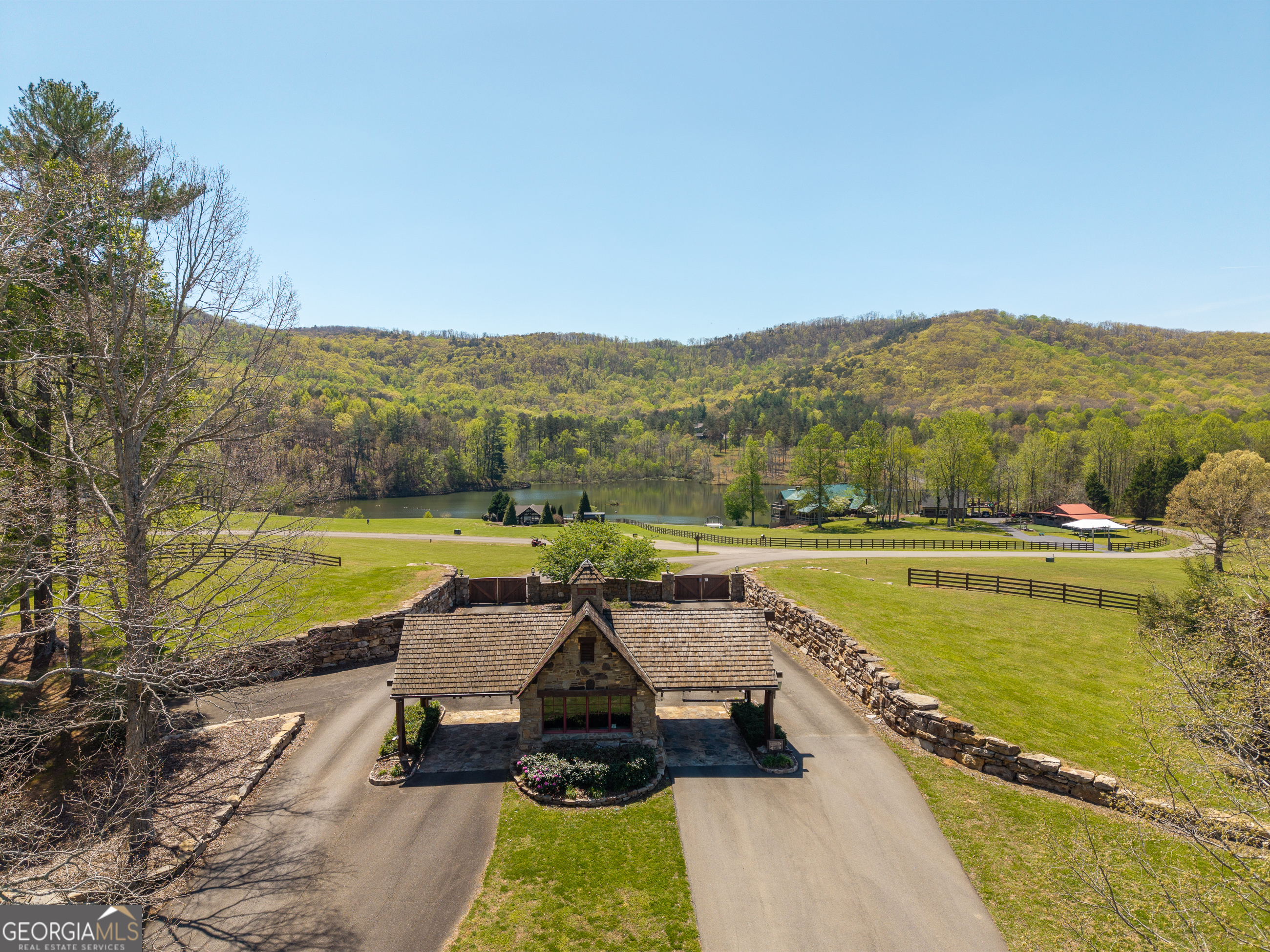 245 Smokerise Court Ellijay GA 30536