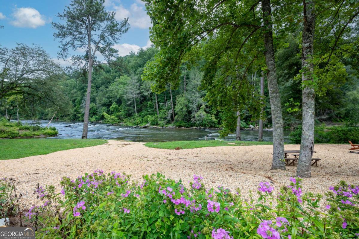 238 Lecroy Drive Ellijay GA 30540