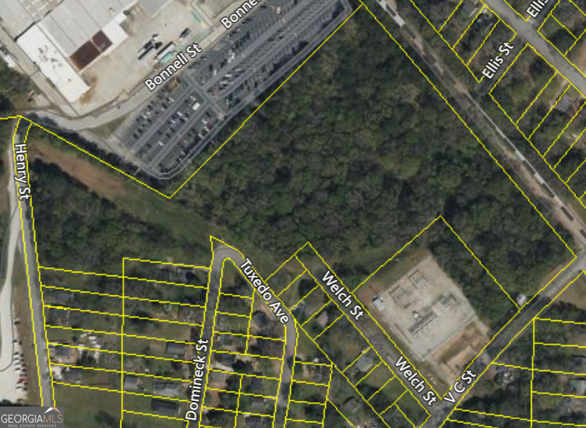 33 V C Street Newnan GA 30263