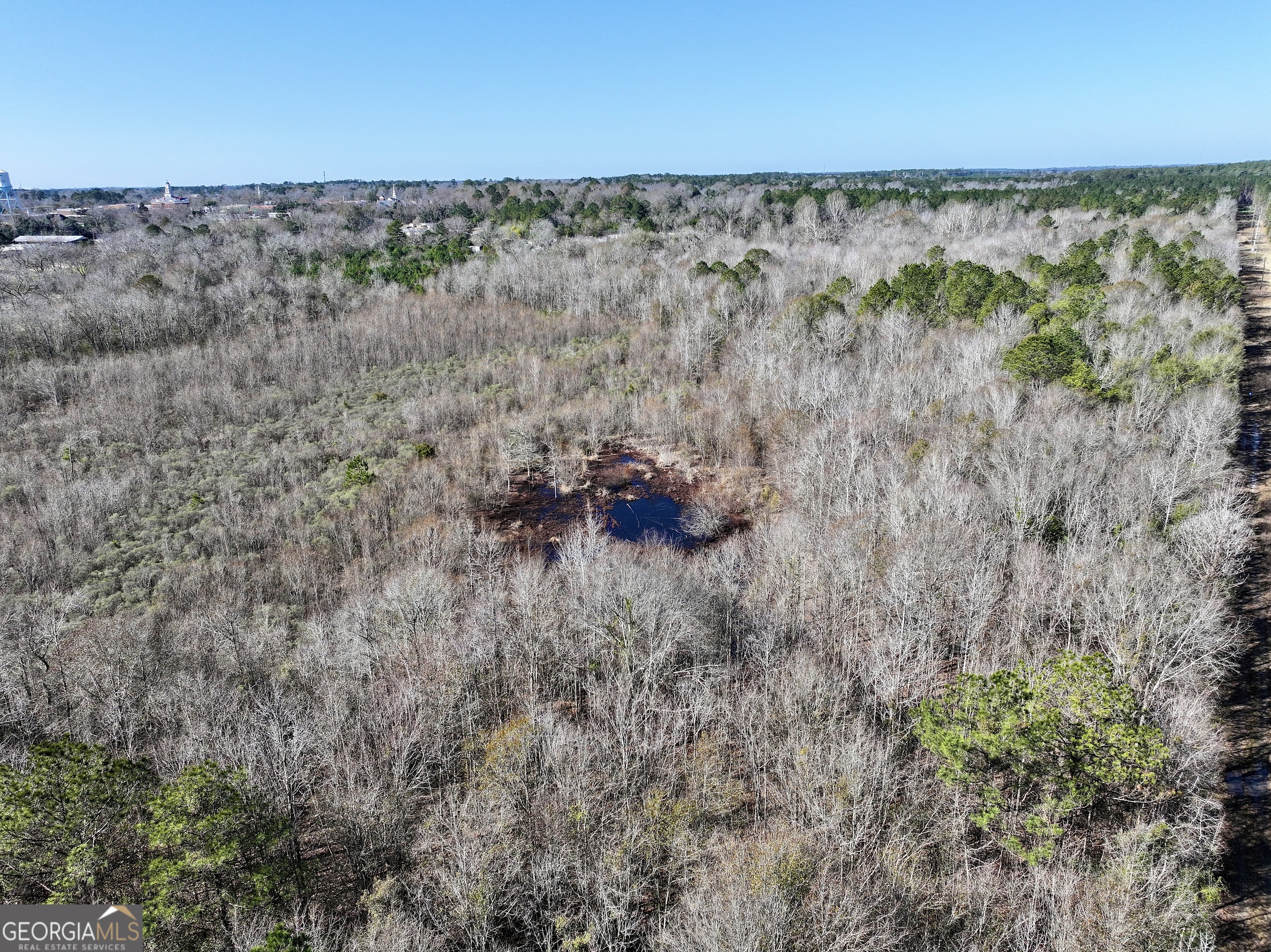 1 Cross Cedar Road Wrightsville GA 31096
