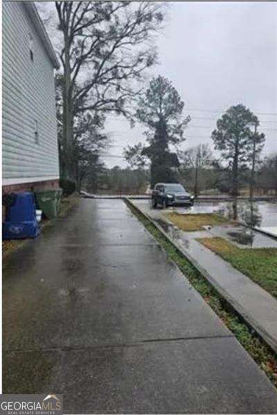 2065 Ml King Jr. Drive NW Atlanta GA 30310