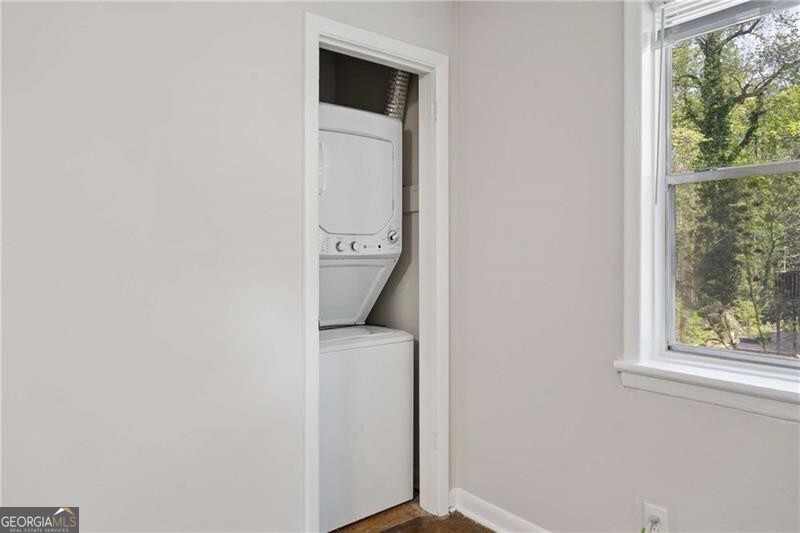 1121 Glendale Drive Atlanta GA 30344