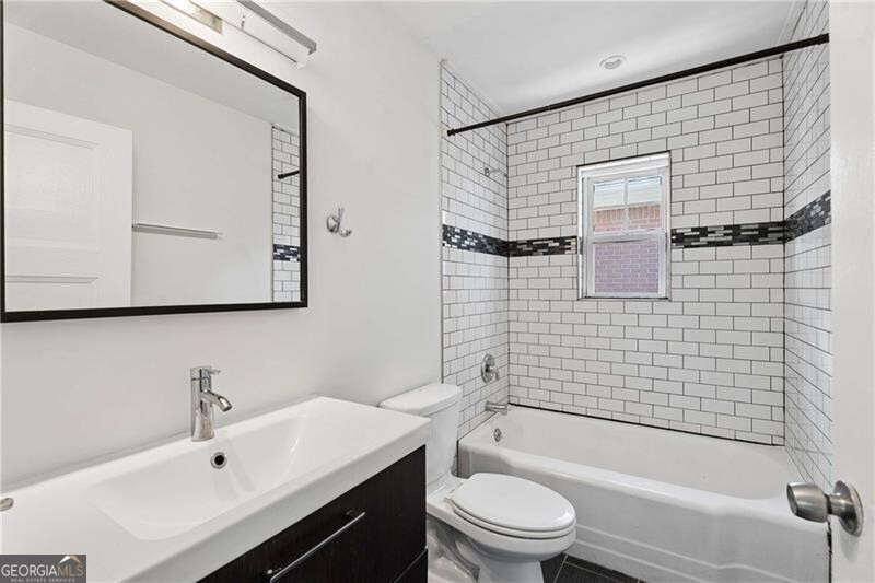 1121 Glendale Drive Atlanta GA 30344