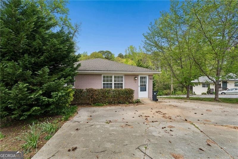 1121 Glendale Drive Atlanta GA 30344