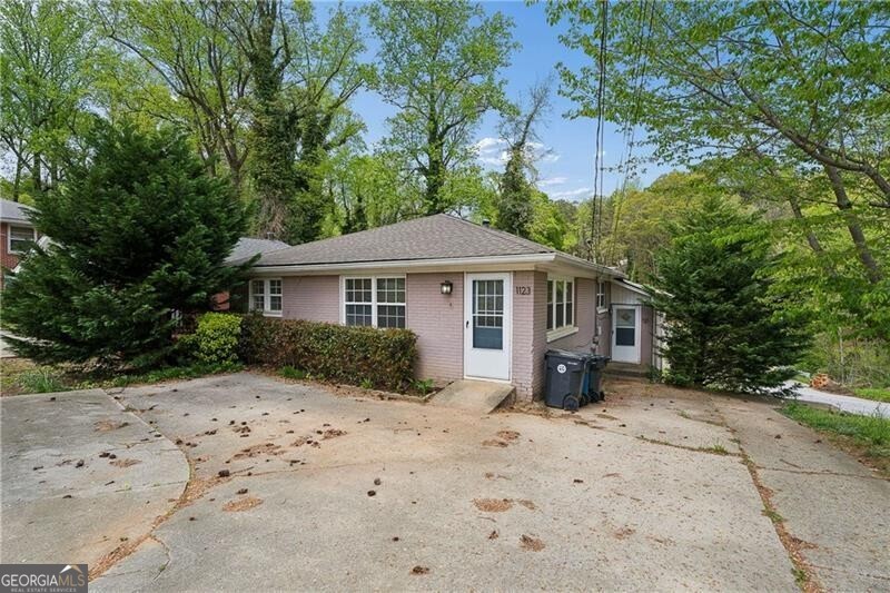1121 Glendale Drive Atlanta GA 30344