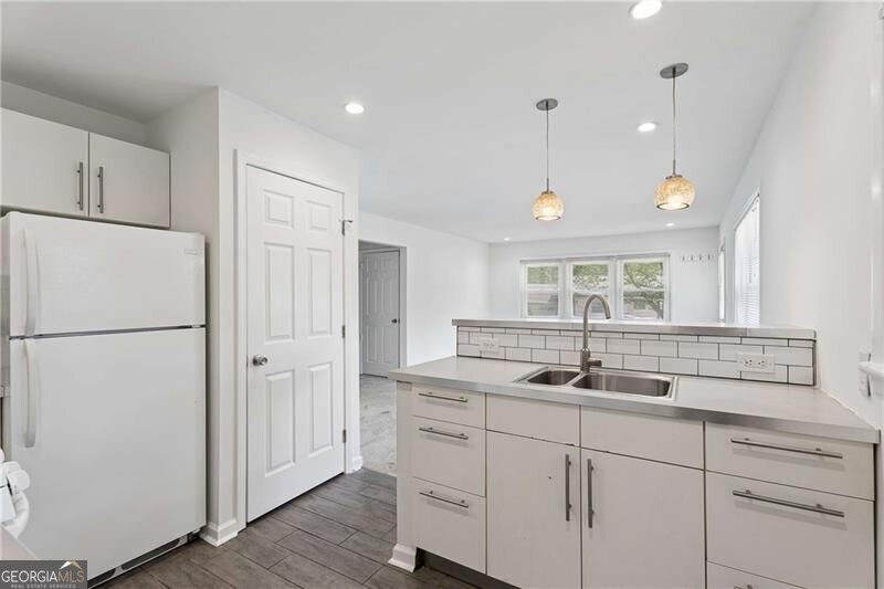 1121 Glendale Drive Atlanta GA 30344