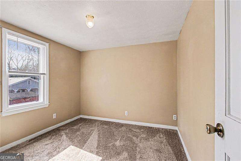 1015 Jefferson Highway Winder GA 30680