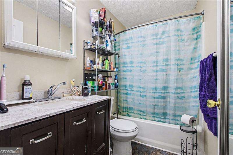 1015 Jefferson Highway Winder GA 30680
