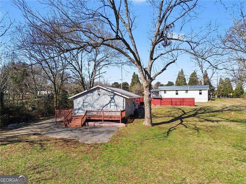 1015 Jefferson Highway Winder GA 30680