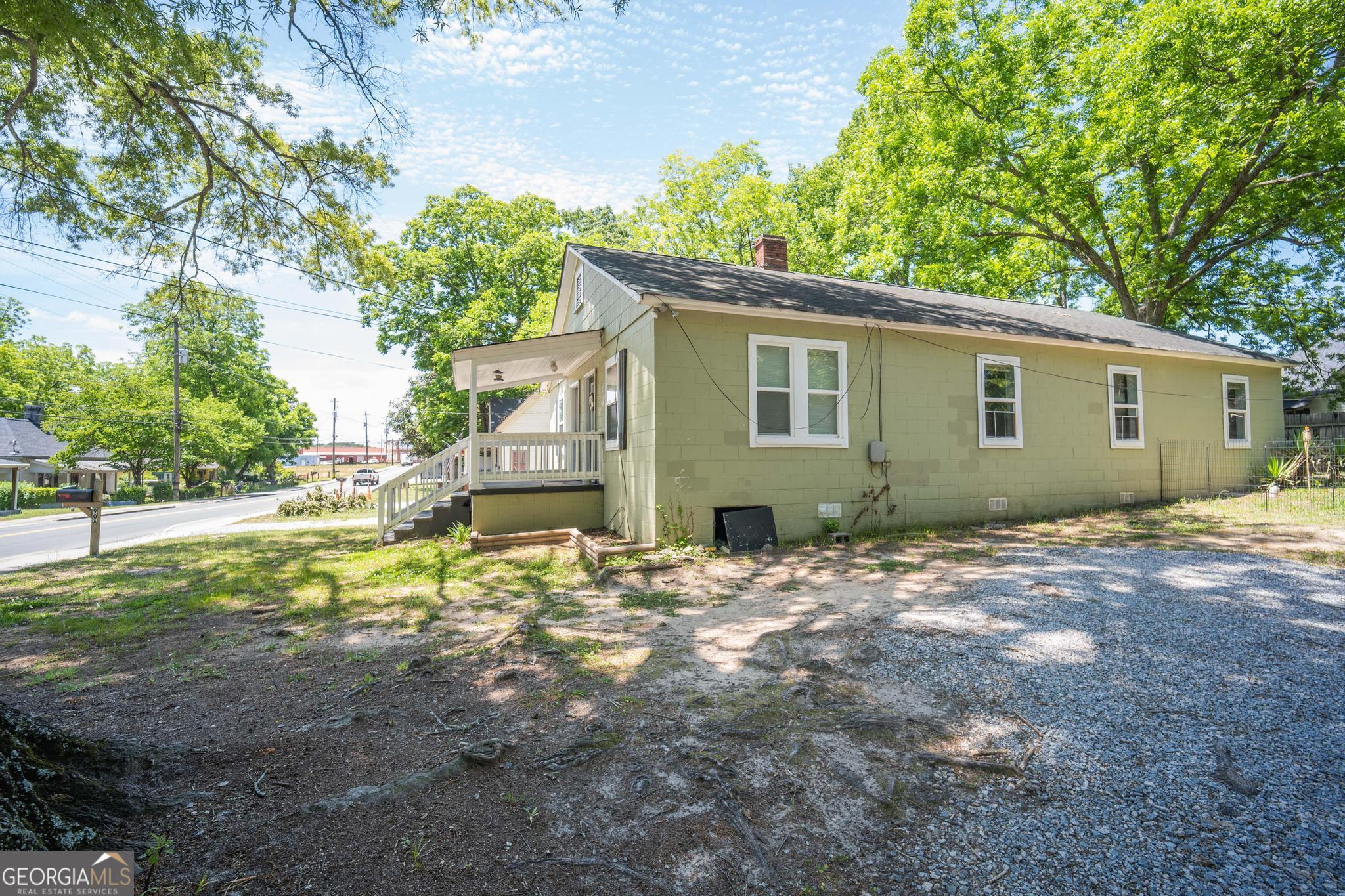 90 Martin Luther King Jr Drive Winder GA 30680