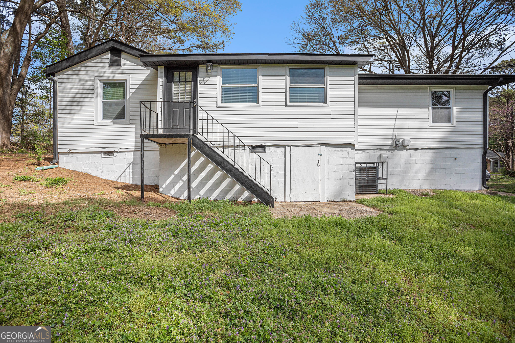 1113 Lakeview Drive Jonesboro GA 30236