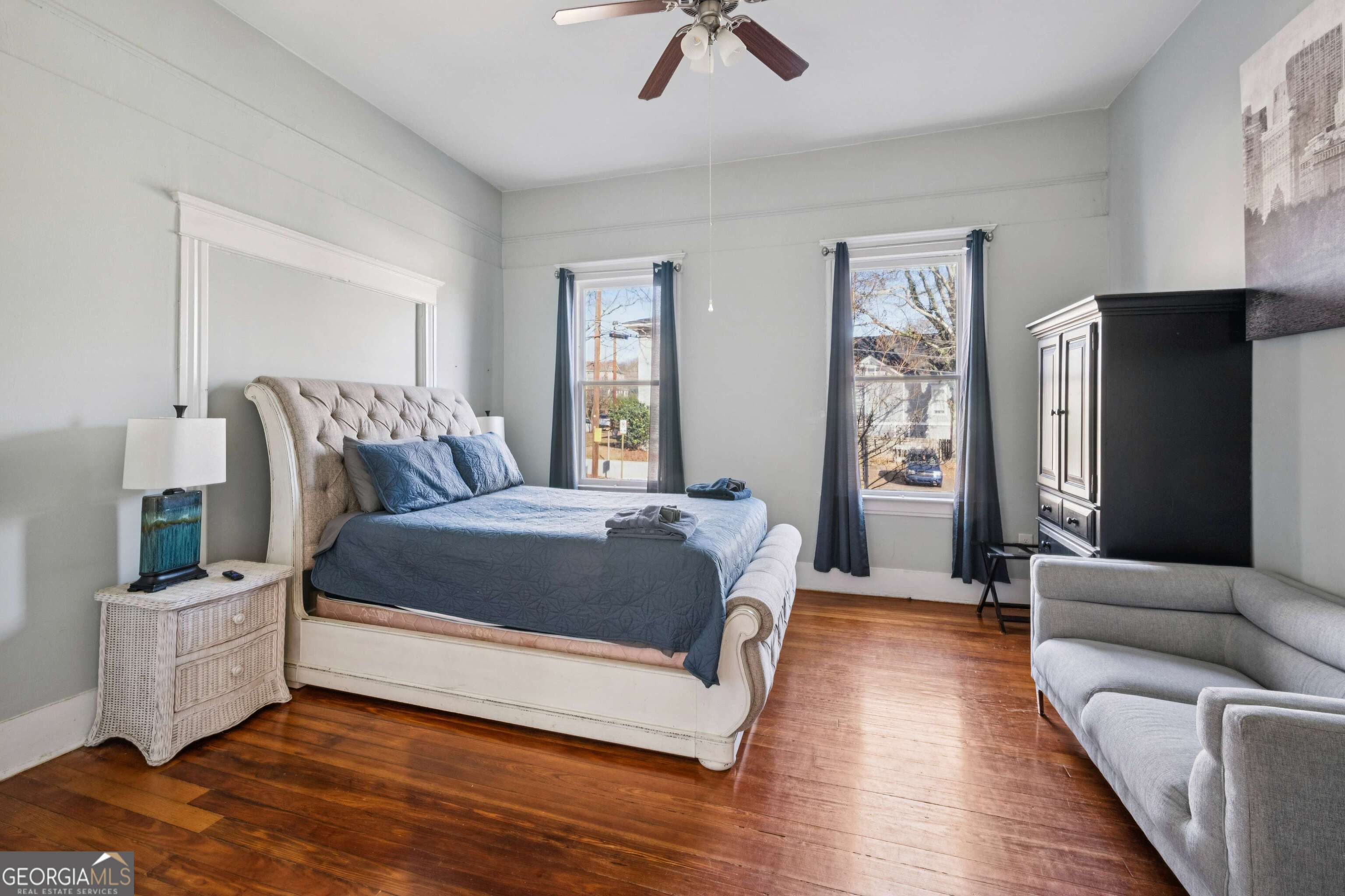 528 Holderness Street SW Atlanta GA 30310