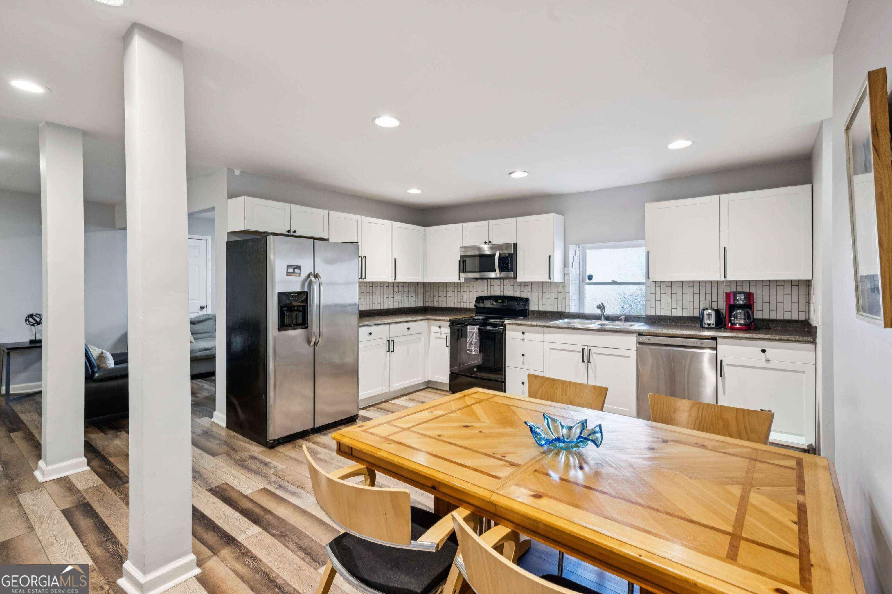 528 Holderness Street SW Atlanta GA 30310
