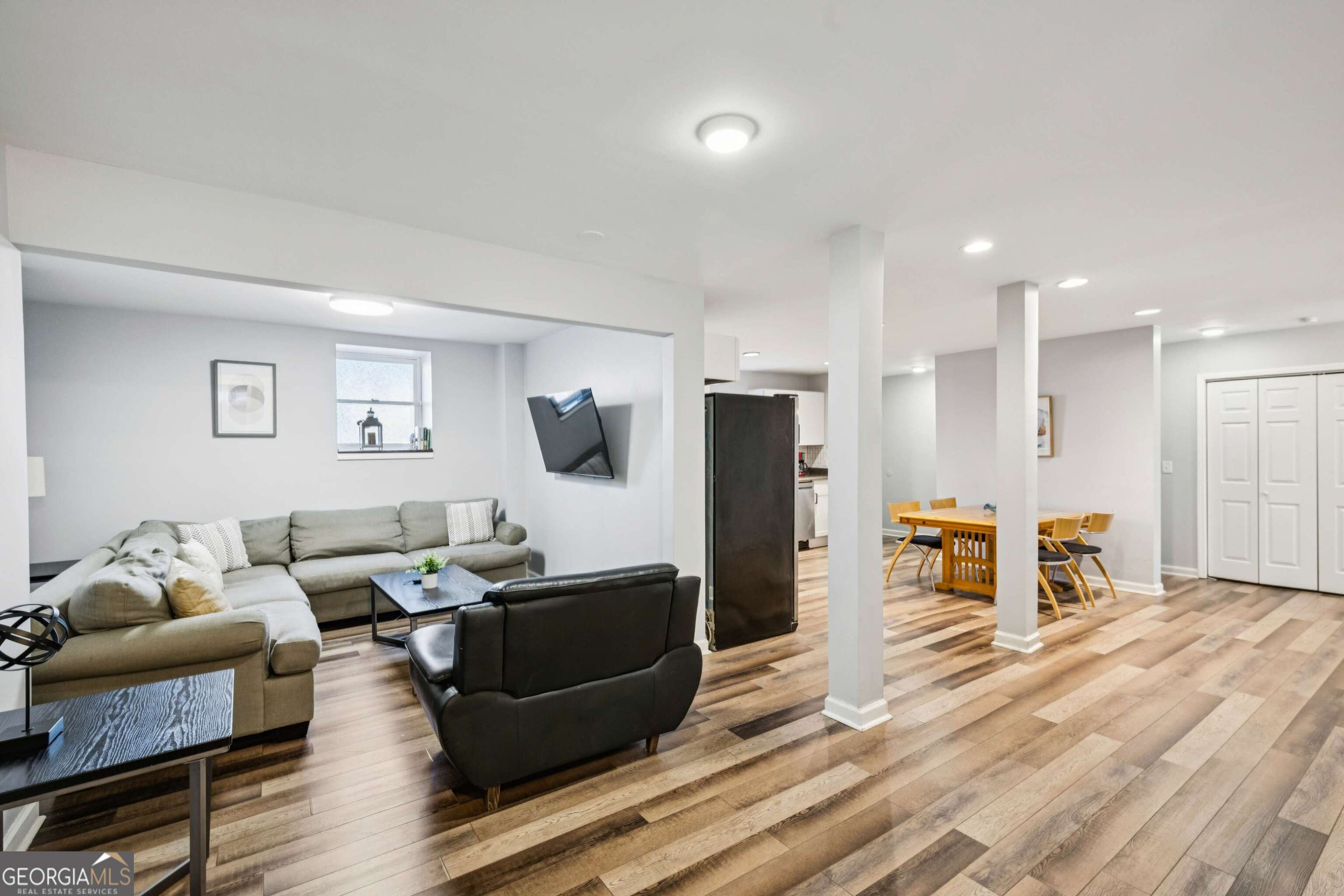 528 Holderness Street SW Atlanta GA 30310