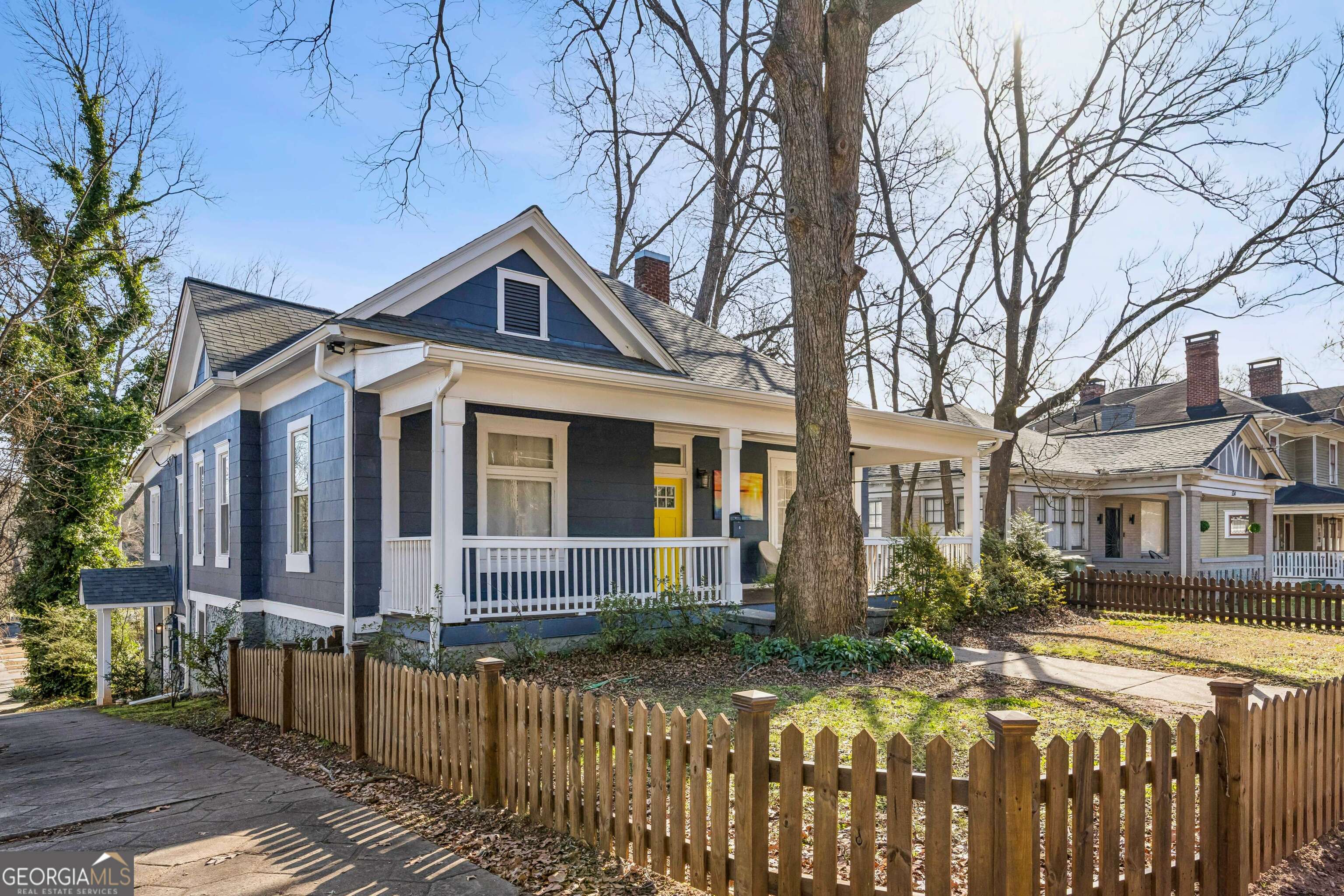 528 Holderness Street SW Atlanta GA 30310