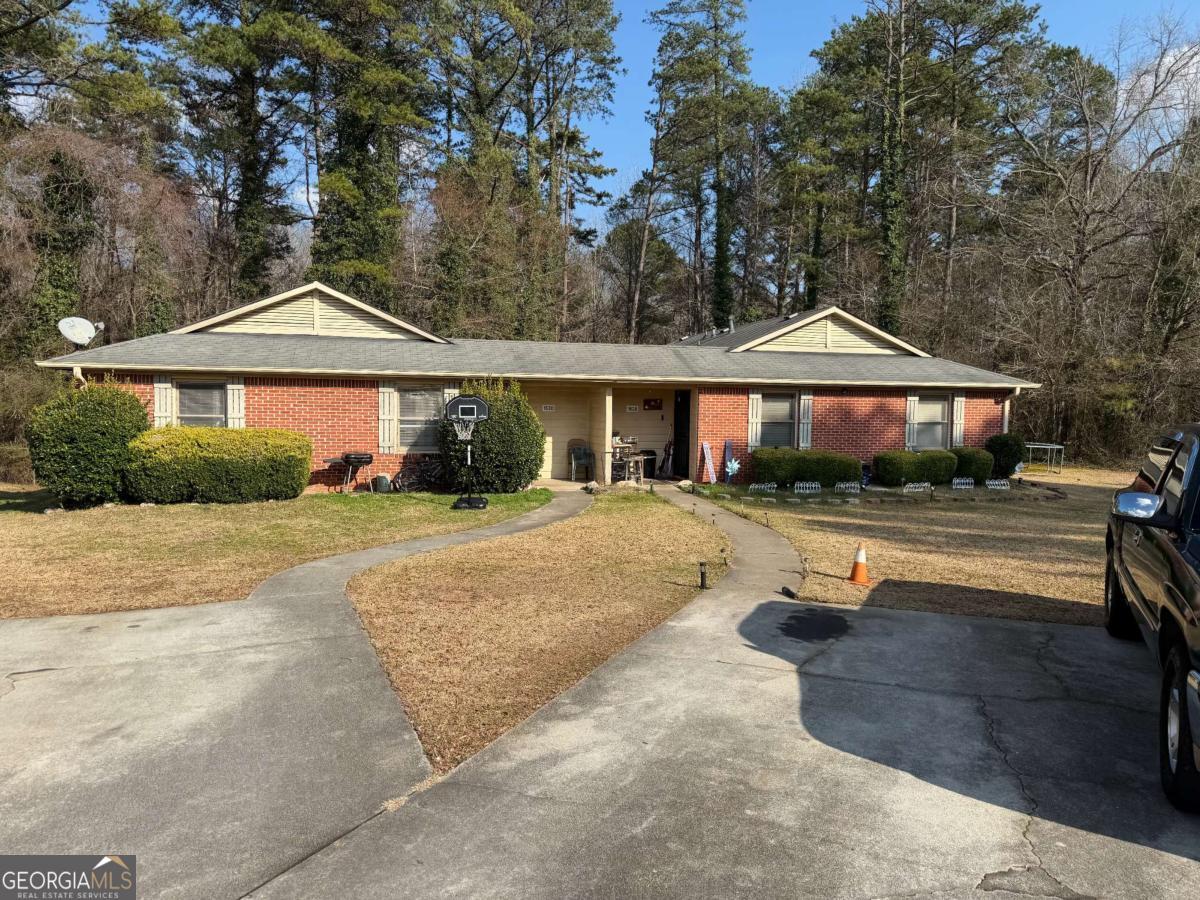 1628 Riverside Trail NE Conyers GA 30013