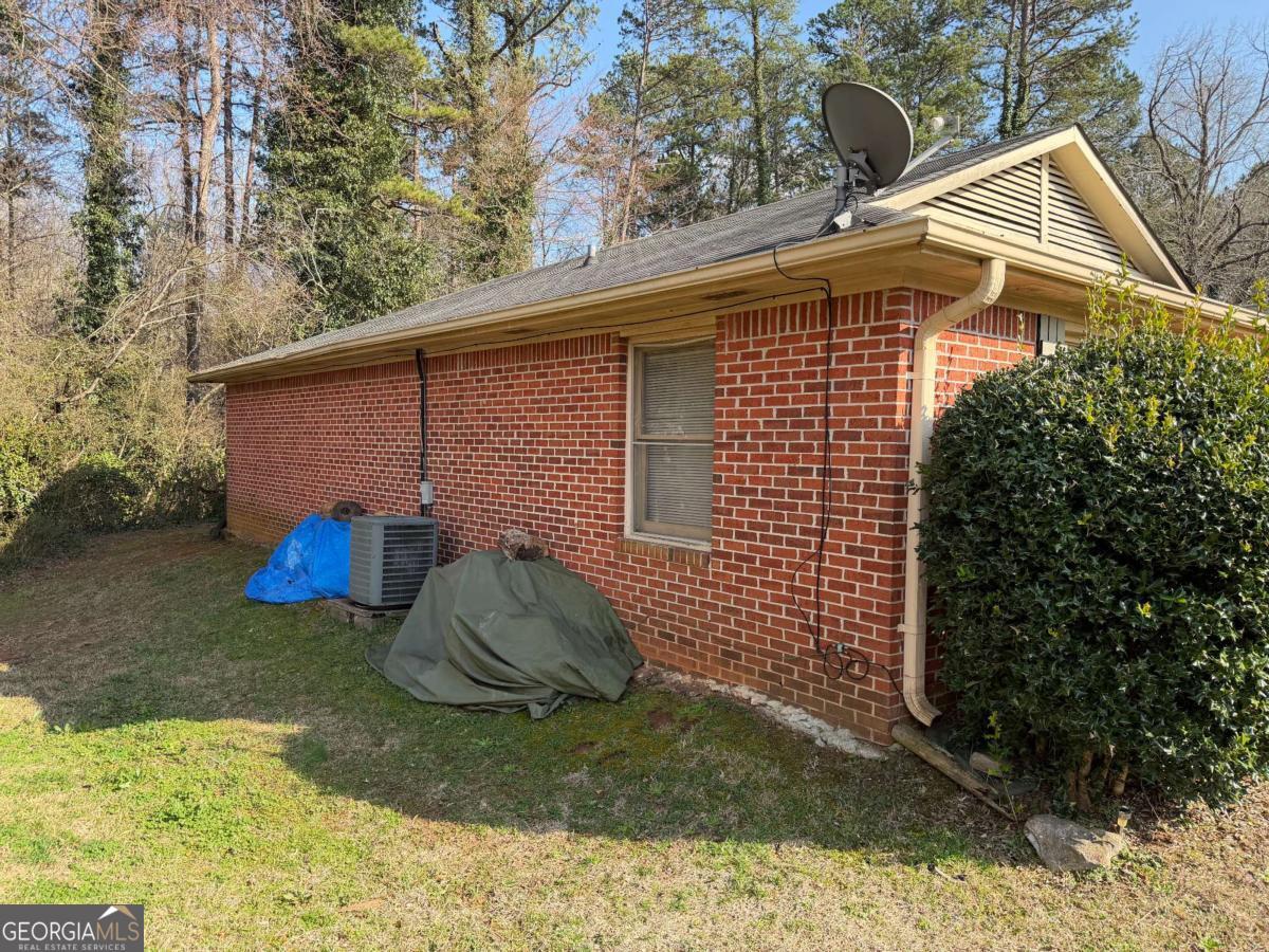 1628 Riverside Trail NE Conyers GA 30013