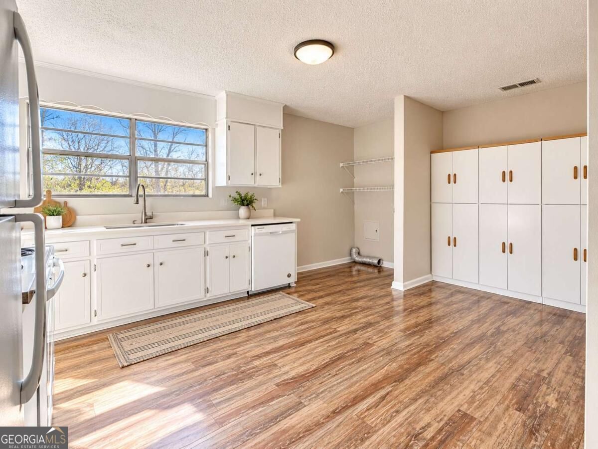 588 Hood Road Talking Rock GA 30175