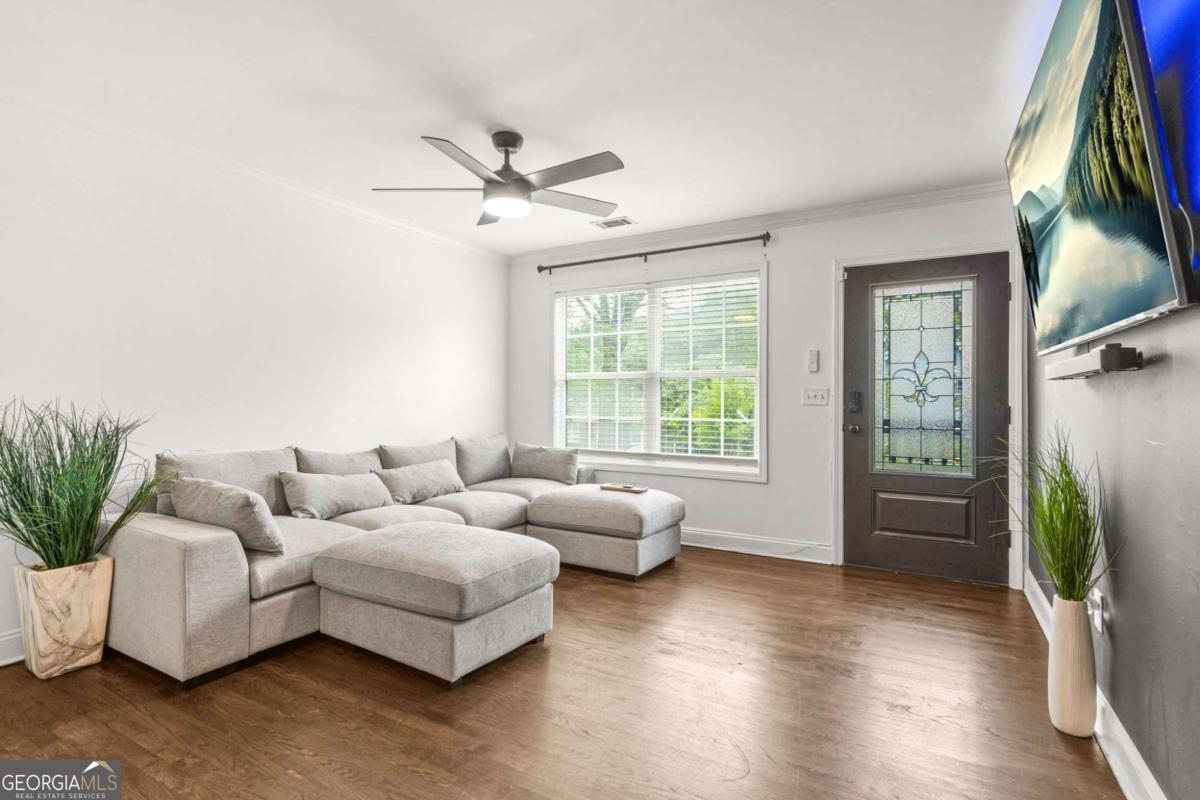 545 Elmwood Road NW Atlanta GA 30318
