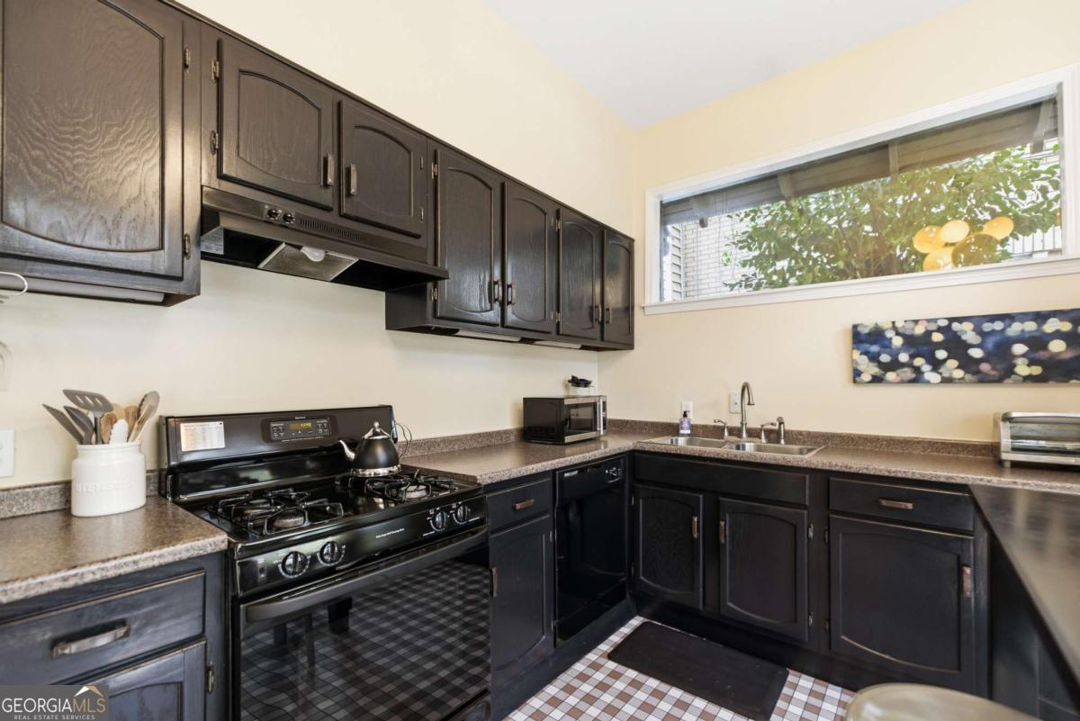 356 5th Street NE Atlanta GA 30308